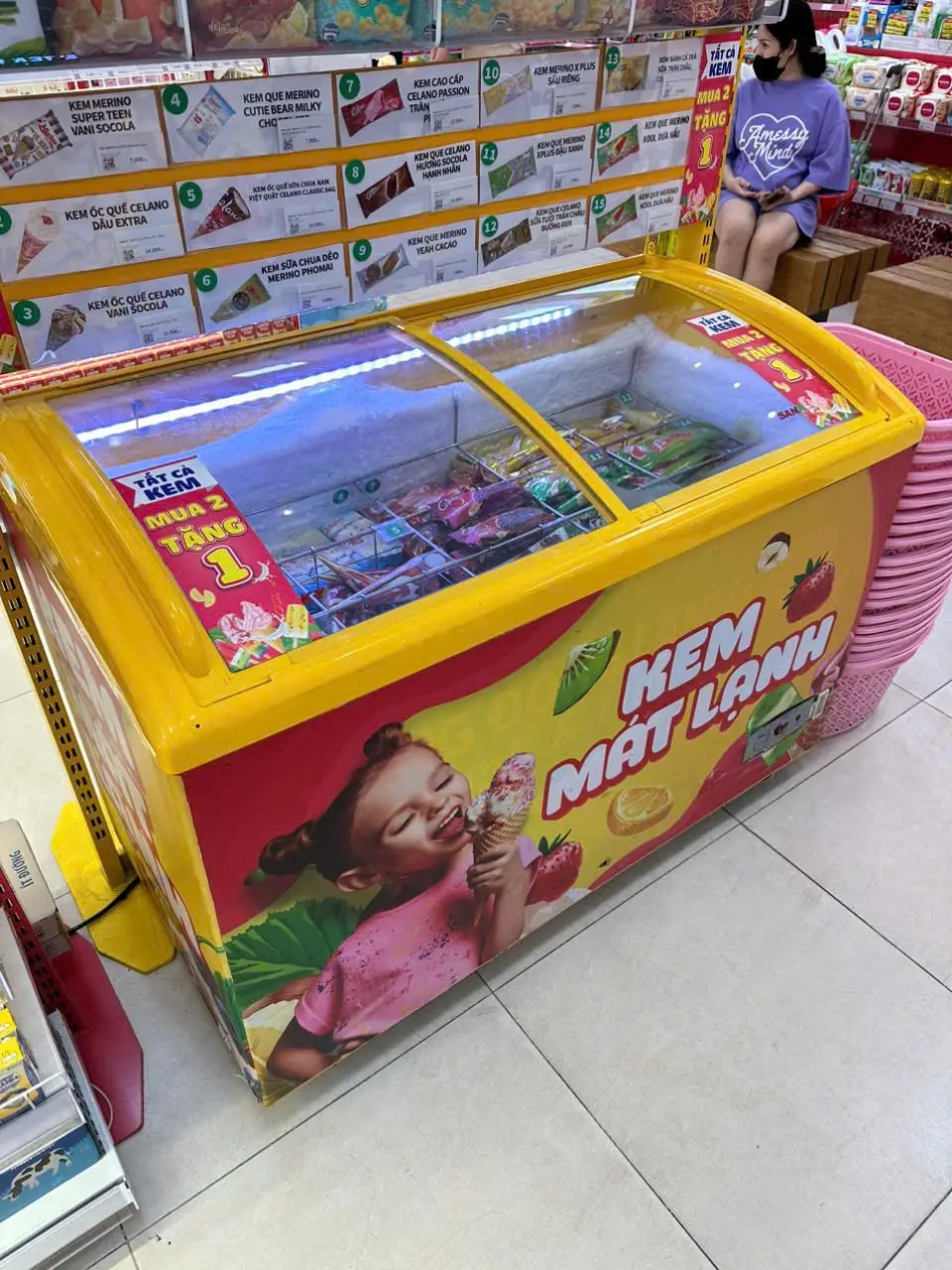 cach chon mua tu kem va tu dong mat kinh cho phu hop 676ec3942efe0